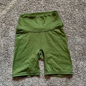 Paragon Biker Shorts Green 6” Size Small